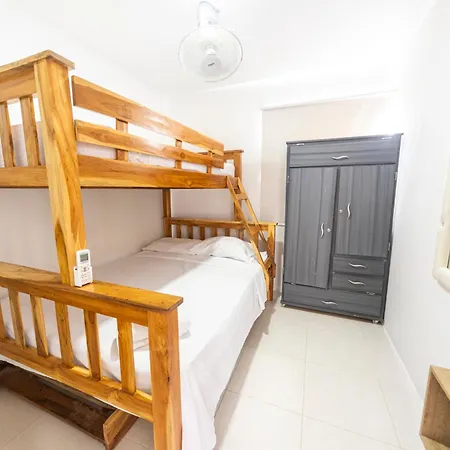 El Emblematico. Hermoso Apartamento Entero Cerca Al Mar Con Piscina Y Mascofrendly. Apartamento